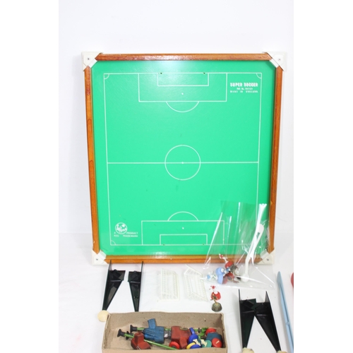 478 - VINTAGE TOOGOOD AND JONES - BOXED SUPER SOCCER MAJOR