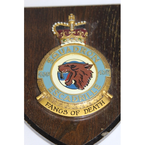 515 - TWO RAF PLAQUES FOR 125 NEWFOUNDLAND SQUADRON AND 439 SQUADRON