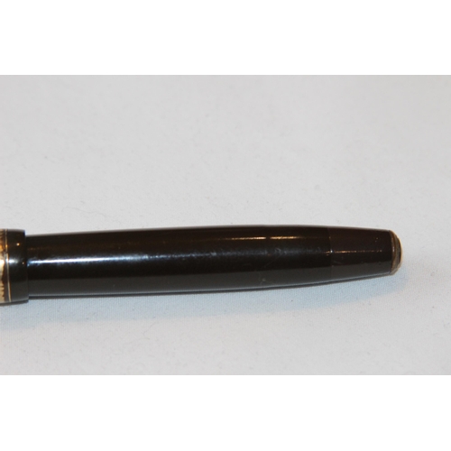 611 - 14CT GOLD NIBBED PARKER FOUNTAIN PEN