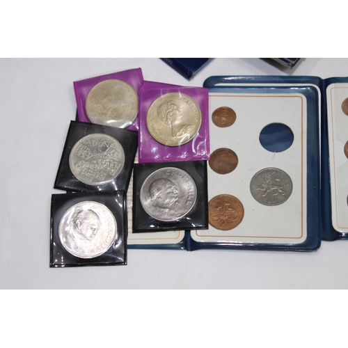 637 - PRESENTATION CASED COINS, SELECTION OF WHITMAN FOLDERS WITH SOME CONTENTS, SOME ROLLED BANK ISSUE 1/... 