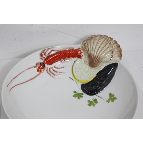 220 - DATERRA SERVING PLATE AND 2 X ITALIAN SEAFOOD BOWLS 
36CM