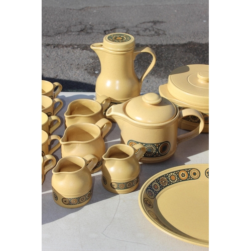 230 - LARGE QUANTITY OF KILN CRAFT DINNER AND TEA SERVICE