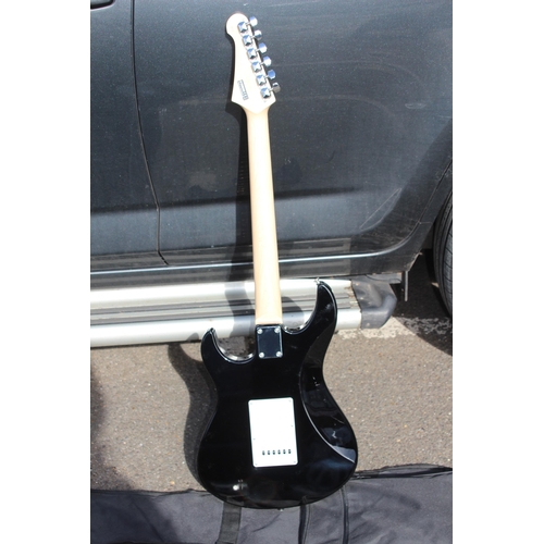 450 - YAMAHA PACIFICA 012 ELECTRIC GUITAR