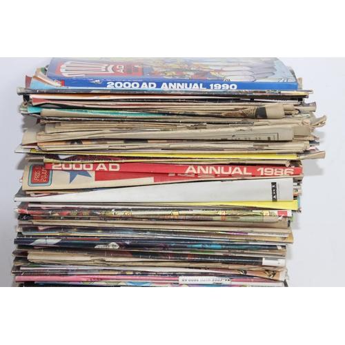 482 - LARGE QUANTITY OF 2000AD MAGAZINE COMICS