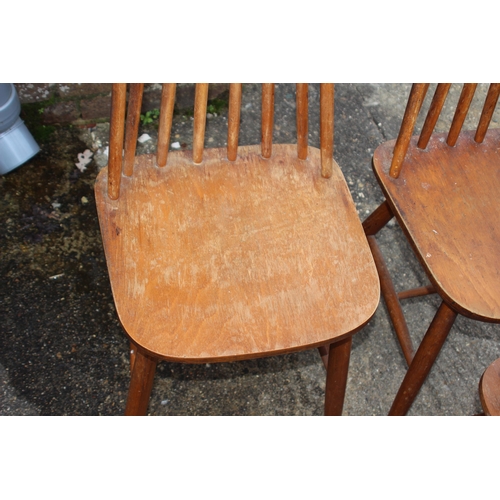 65 - 4 X SCANDINAVIAN DINING CHAIRS 
40 X 41 X 81CM