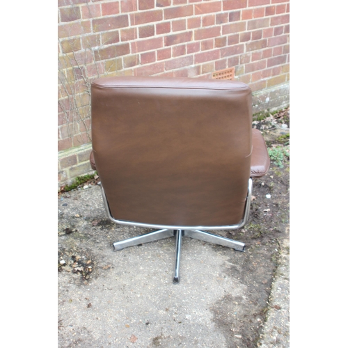 69 - RETRO LEATHER RECLINING CHAIR 
80 X 70 X 96CM