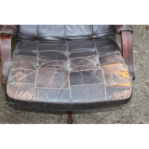 71 - RETRO 1960'S SCANDINAVIAN LEATHER PATCHWORK CHAIR 
80 X 70 X 96CM