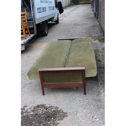 75 - RETRO G PLAN DAYBED 
206 X 89 X 82CM