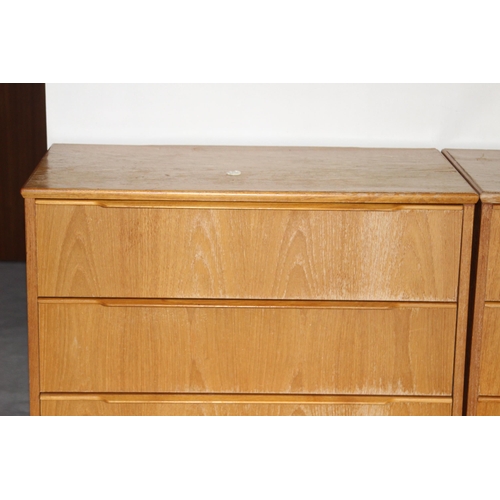 12 - RETRO CHEST OF 5 DRAWERS  1of3
75 X 42 X 100CM