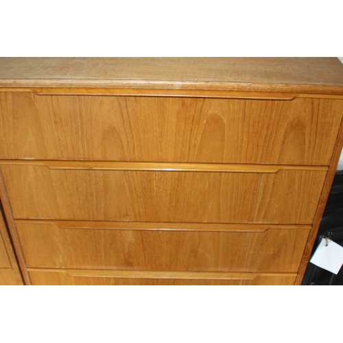 13 - RETRO CHEST OF DRAWERS 2 of 3
75 X 42 X 100CM