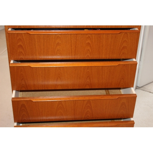 14 - RETRO CHEST OF DRAWERS  3of 3
75 X 42 X 100CM