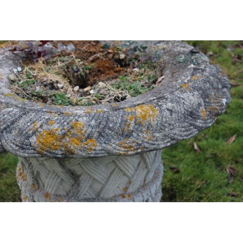 116 - VINTAGE HADDONSTONE URN - ONE OF TWO 
103 X 80CM
THESE ARE EXTREMELY HEAVY AND NEED COLLECTING FROM ... 