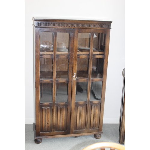 4 - PRIORY DRESSER AND DISPLAY CABINET
90 X 40 X 172CM