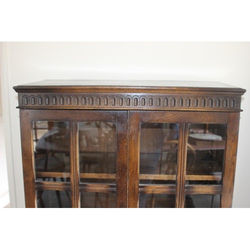 4 - PRIORY DRESSER AND DISPLAY CABINET
90 X 40 X 172CM