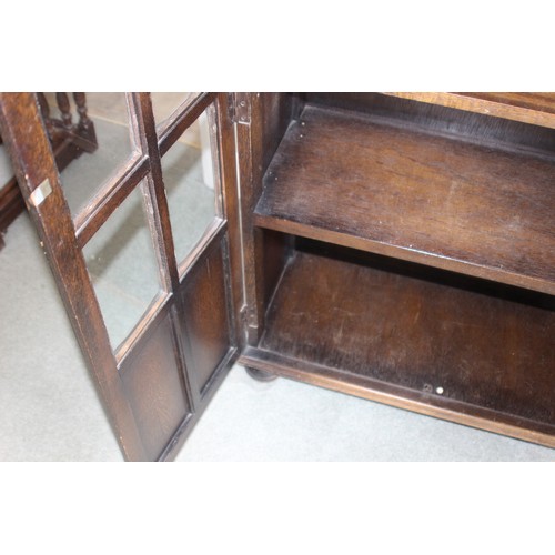 4 - PRIORY DRESSER AND DISPLAY CABINET
90 X 40 X 172CM