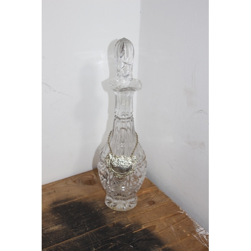 231 - BOX OF CRYSTAL AND CUT GLASS 
41CM