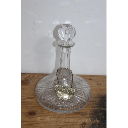 231 - BOX OF CRYSTAL AND CUT GLASS 
41CM