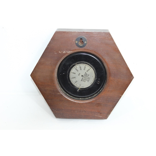 364 - VINTAGE BAROMETER