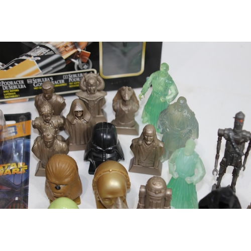 490 - QUANTITY OF STAR-WARS FIGURES ETC