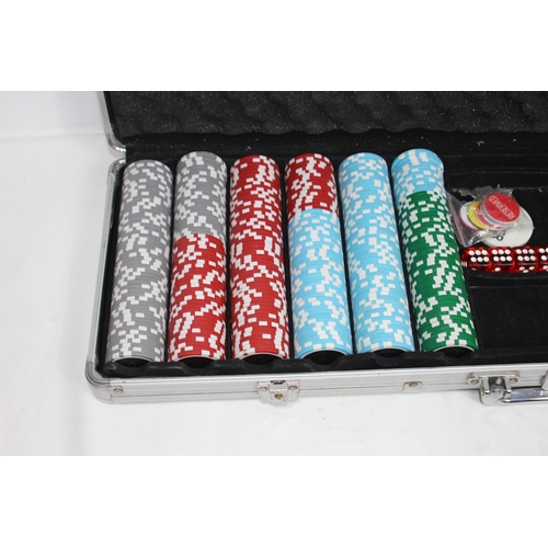 491 - CASED RONDELO POKER CHIPS