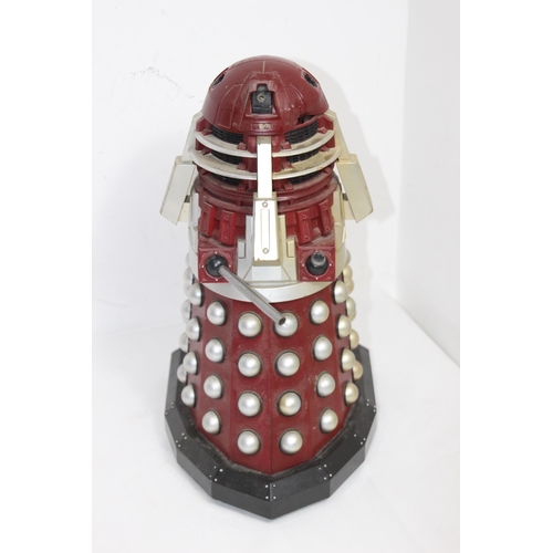 500 - BBC 2007 RED AND GOLD BATTERY DALEK TOY  A/F
36CM