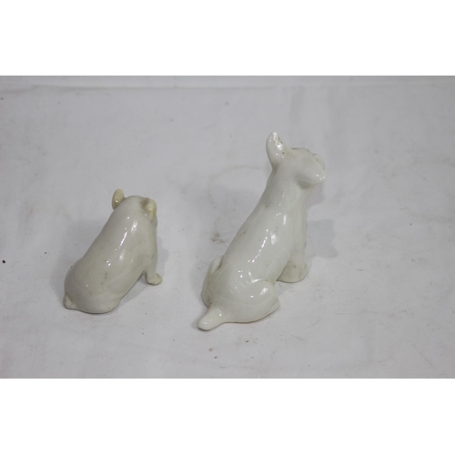 570 - 2 X BELLEEK ANIMALS
9CM