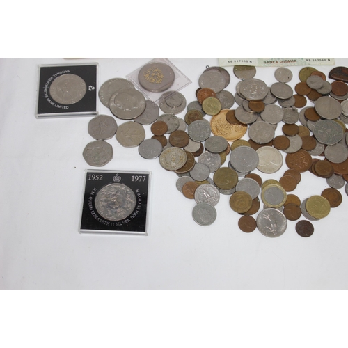 642 - QUANTITY OF MISCELLANEOUS COINS AND NOTES