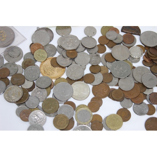 642 - QUANTITY OF MISCELLANEOUS COINS AND NOTES