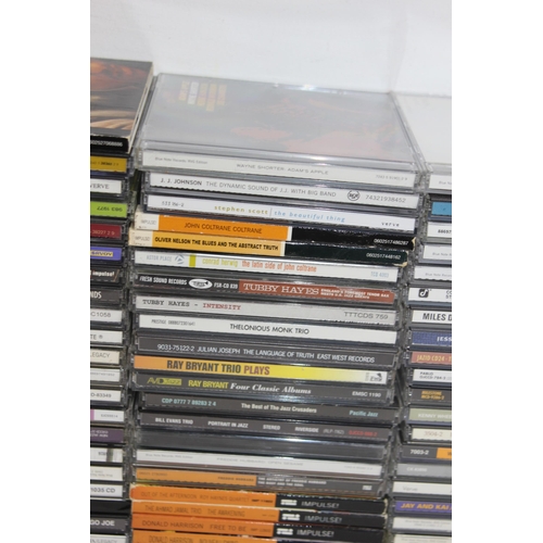 397 - LARGE QUANTITY OF JAZZ CDS 2 of 3