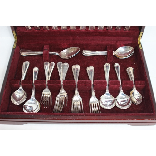 407 - CASED OSBORNE CUTLERY SET