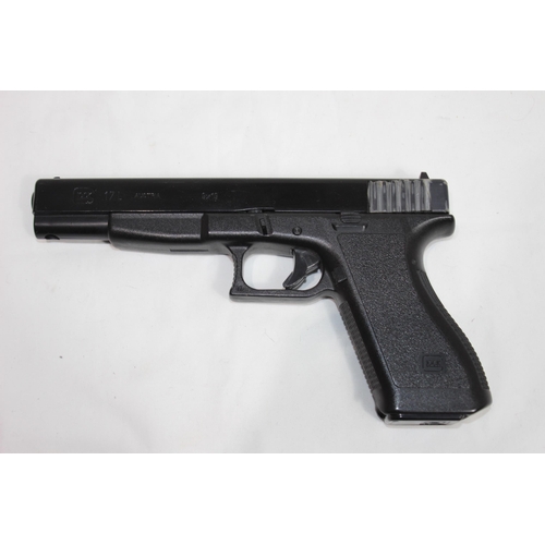 527 - GLOCK MG3921 BB GUN