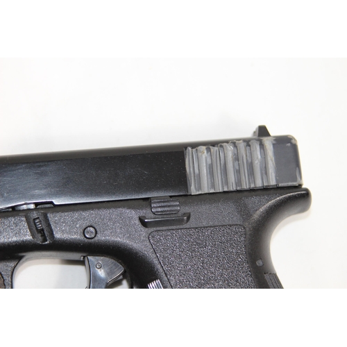 527 - GLOCK MG3921 BB GUN