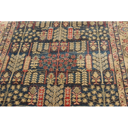 179 - VINTAGE RUG
230 X 158CM