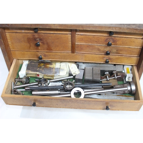 380 - ENGINEERS WORK BOX AND CONTENCE- NO KEY
46 X 22 X 32CM