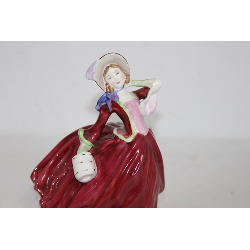 577 - ROYAL DOULTON AUTUMN BREEZES FIGURINE
19CM