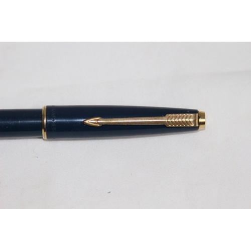 625 - 14CT GOLD NIBBED PARKER FOUNTAIN PEN