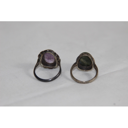 679 - 2 X SILVER RINGS AND PAIR OF EARRINGS