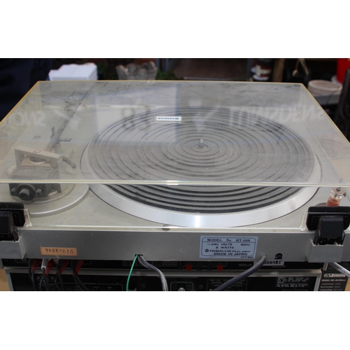 451 - HITACHI STEREO SYSTEM INCLUDING HT - 40S TURNTABLE, HA-3700 AMP, FT-3400L TUNER AND D-35S TAPE DECK