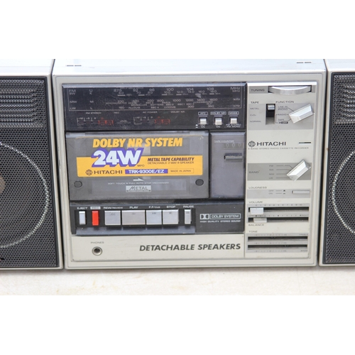 452 - HITACHI TRK-9300E GETTO BLASTER WITH DETACHABLE SPEAKERS