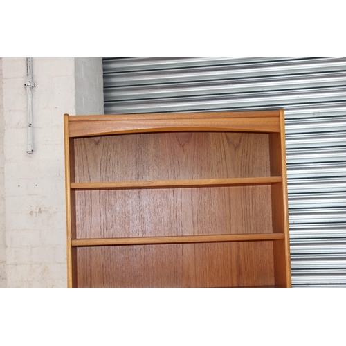 94 - RETRO NATHAN BOOKCASE AND UNIT 
88 X 27 X 194CM