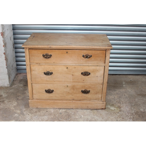 95 - VICTORIAN PINE CHEST OF DRAWERS 
92 X 53 X 78CM