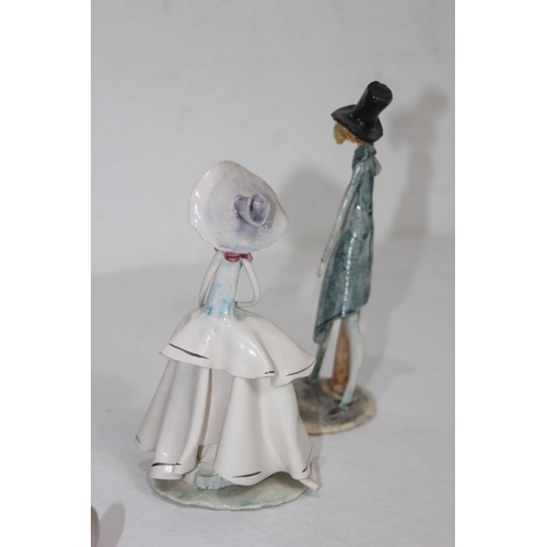 176 - QUANTITY OF FIGURES 
20CM