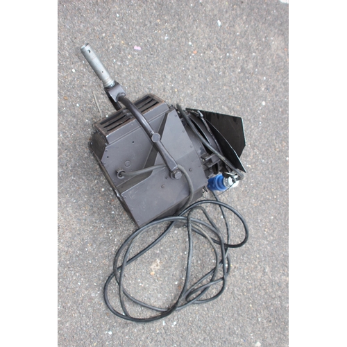 144 - QUARTZCOLOR CASTOR THEATRE STAGE LIGHT