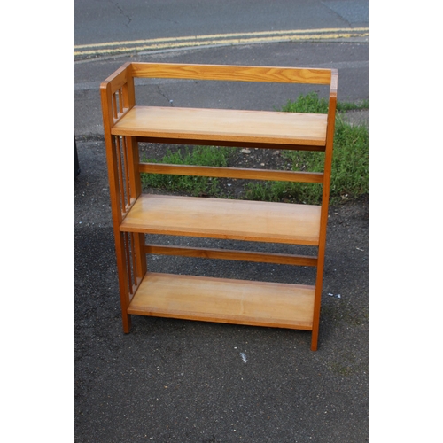 11 - FOLDING WOODEN BOOKCASE 
66 X 27 X 87CM