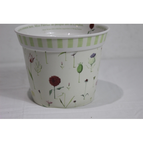 329 - PORTMEIRION FLOWER POT 
15CM