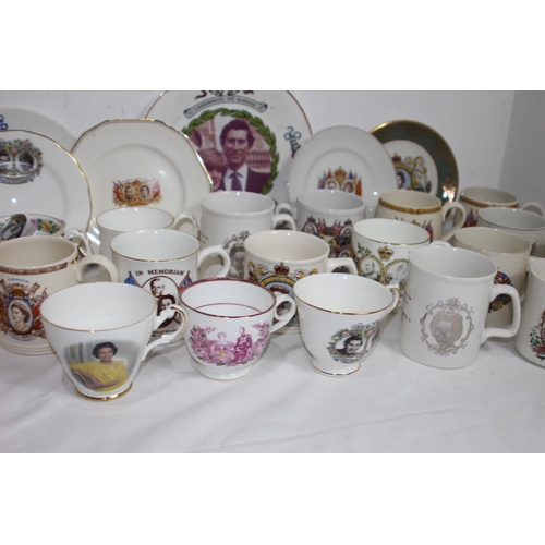 340 - QUANTITY OF COMMEMORATIVE CHINA