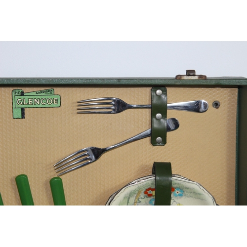 469 - VINTAGE THE GLENCOE PICNIC SET