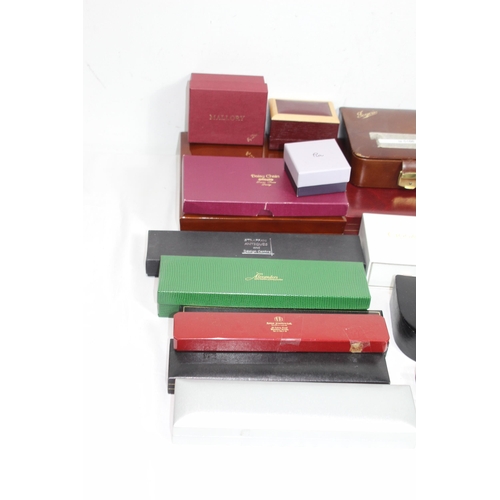 470 - LARGE QUANTITY OF EMPTY JEWELLERY BOXES