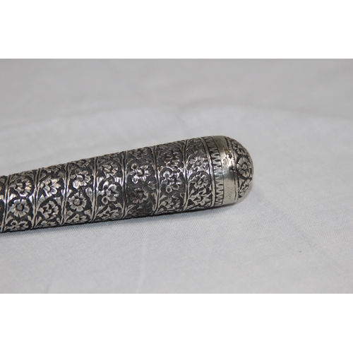 1070 - INDIAN SILVER WHITE METAL WALKING STICK OR CANE HANDLE - 62G