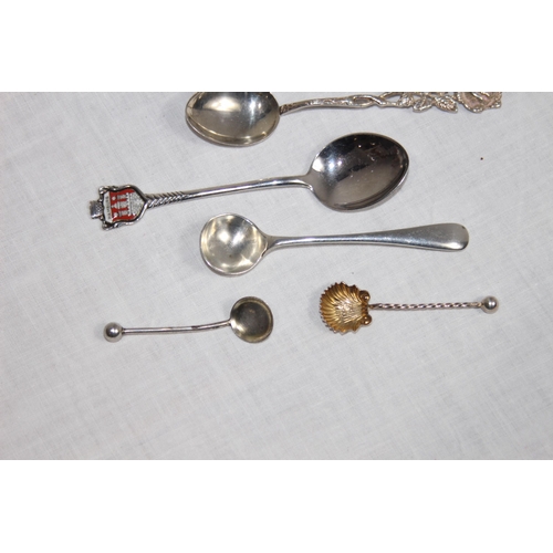 1094 - SELECTION OF SILVER SPOONS BOTH ENGLISH AND CONTINENTAL AND FOUR SILVER HANDLED KNIVES - VARIED MARK... 